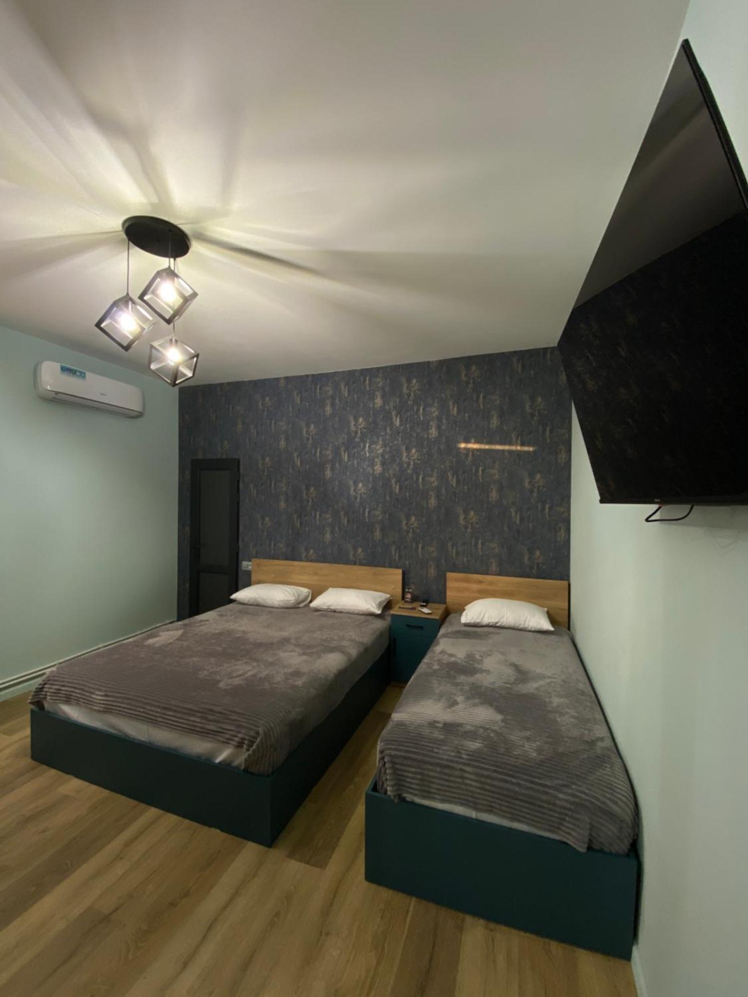 Am Hotel เยเรวาน ภายนอก รูปภาพ